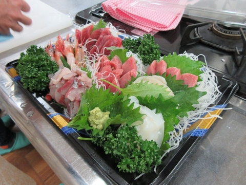 お魚さばき盛り付け完了